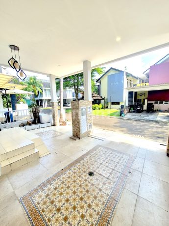 Emerald Townhouse Bintaro 2-Story Full Building with Upper Balcony Emerald Townhouse Bintaro 2-Story Full Building with Upper Balcony