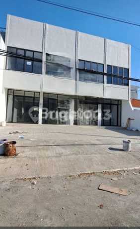 Ruko Yang Cocok Untuk Untuk Usaha Maupun Kantor Area Strategis Dengan Parkir Yang Cukup Luas Di Bratang Binangun Ruko Yang Cocok Untuk Untuk Usaha Maupun Kantor Area Strategis Dengan Parkir Yang Cukup Luas Di Bratang Binangun