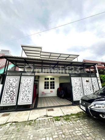 Rumah 2 Lantai Bagus di Villa Jombang Bintato Jaya