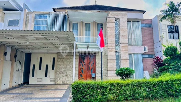 Rumah Citraland Crystal Golf 2 Lantai Dekat Universitas Ciputra Graha Family Surabaya Barat