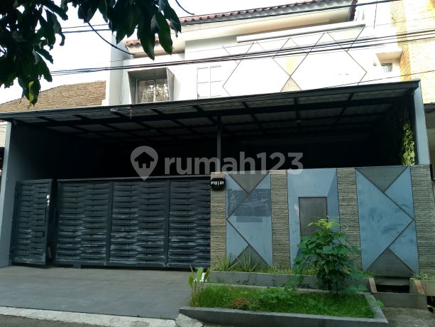 Rumah 2 Lantai Di Bsd Jl Lavionda Serpong Tangerang Selatan Rumah 2 Lantai Di Bsd Jl Lavionda Serpong Tangerang Selatan