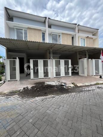 2-Story House in Rungkut Menanggal Harapan, Surabaya