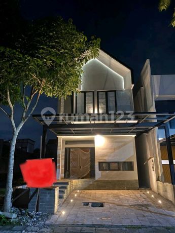Dijual Rumah 3 Lantai Crystal Golf Citraland Surabaya