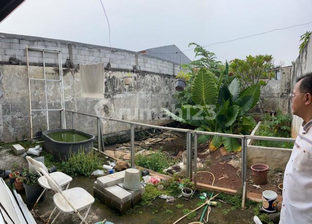 Rumah Butuh Minim Renovasi Semi Furnished SHM Pondok Aren, Tangerang Selatan Rumah Butuh Minim Renovasi Semi Furnished SHM Pondok Aren, Tangerang Selatan