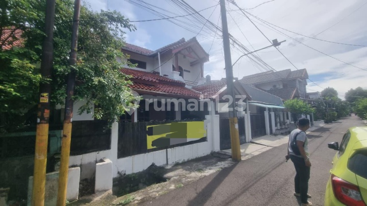 Rumah Dikomplek Larangan Indah Tangerang