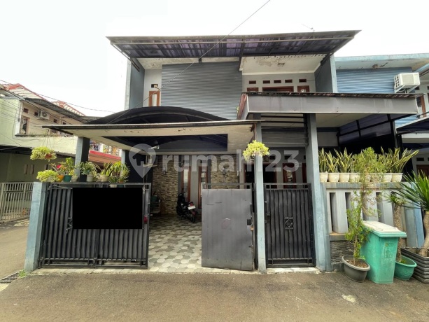 Rumah 2 lantai di Griya Warung Silah, Ciganjur, Jagakarsa, JakSel Rumah 2 lantai di Griya Warung Silah, Ciganjur, Jagakarsa, JakSel