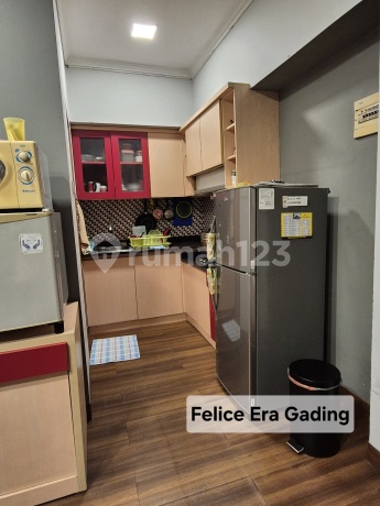 Unit Langka, Jarang Ada. Jual Cepat Apt Cantik, Rapi, Full Furnished, Siap Huni. 3 Bedroom Full Furnished