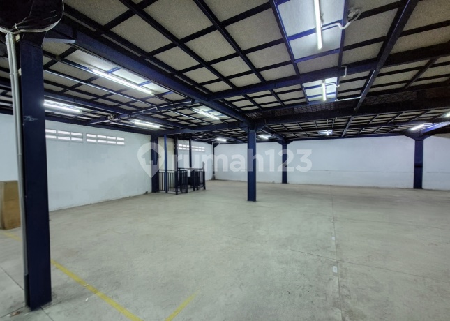 Dijual Gudang 4 Lantai, Lengkap dengan Fasilitas Kantor, Akses Jalan Selebar Kontainer, Parkir Yg Luas. Lokasi Strategis. Unit Properti Yg Dapat Menghasilkan Pasif Income