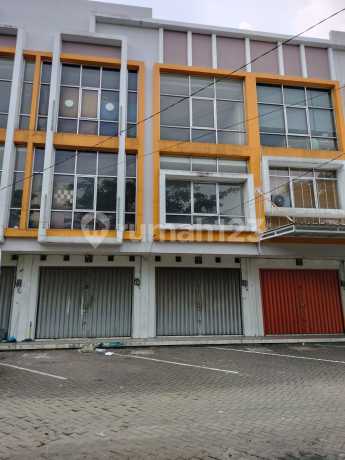 Dijual Ruko Strategis 3 Lt di Palmsemi Tangerang Dijual Ruko Strategis 3 Lt di Palmsemi Tangerang