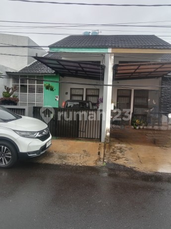 Ready-to-Occupy House in the Elite Waringin Permai Complex with 24-Hour Security, 2 Units Available, Jatiwaringin, East Jakarta.