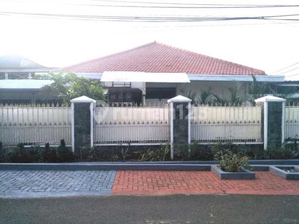 Jual Cepat Rumah Selsai Renovasi Dalam Komplek Elit Waringin Permai Jatiwaringin Jakarta Timur Jual Cepat Rumah Selsai Renovasi Dalam Komplek Elit Waringin Permai Jatiwaringin Jakarta Timur