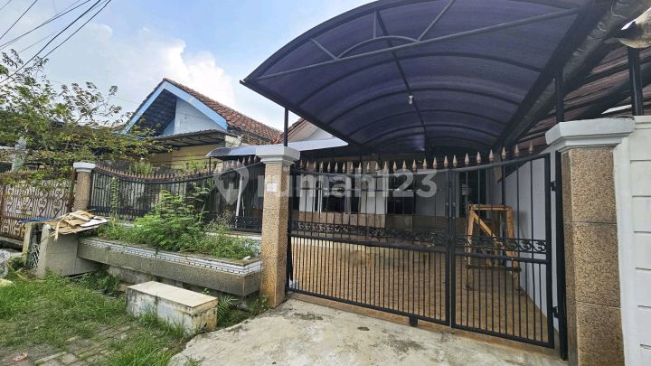 Rumah Villa Tangerang Regency 1 Full Renovasi Siap Huni Bebas Banjir Jalan Muat 4 Mobil Rumah Villa Tangerang Regency 1 Full Renovasi Siap Huni Bebas Banjir Jalan Muat 4 Mobil
