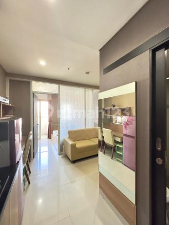 Apartemen Full Furnished One Bedroom Dekat Universitas di Depok Apartemen Full Furnished One Bedroom Dekat Universitas di Depok