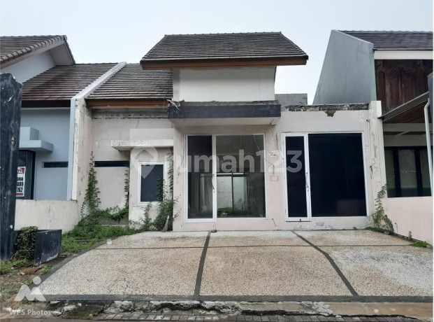 Bukit Telaga Golf Housing Block Td 2 Citraland Surabaya