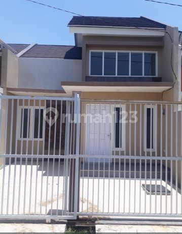 1-Story Ready-to-Occupy House in Griya Amerta Regency Housing Complex