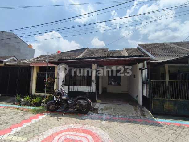 Negotiate Until Deal House in Griya Amerta Surabaya