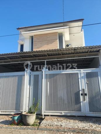 Hot Surabaya Timur Rumah 2.5 Lantai di Wiguna Timur Regency