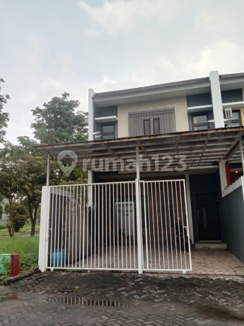 For Sale 2-Story House in Strategic Location at Palm Oasis, West Surabaya For Sale 2-Story House in Strategic Location at Palm Oasis, West Surabaya