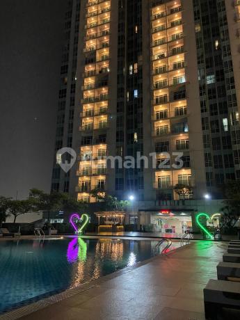 Full Furnished Apartemen Trillium 2 Br di Pusat Kota Surabaya
