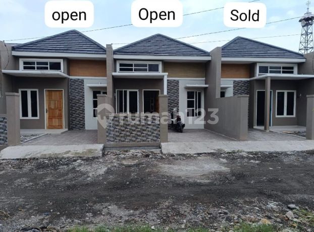 Dijual Rumah Baru Di Pepe Sedati Sidoarjo Dekat Bandara Juanda Rumah Bagus SHM di Pasar Desa Pepe, Jl. Abdul Faqih, Pulungan, Sedati, Sidoarjo, Jawa Timur, Indonesia, 61253, Sedati