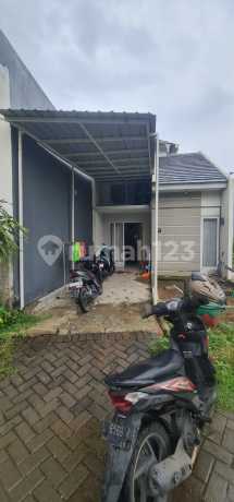 For Sale on Credit, House in Taman Pondok Legi Waru Sidoarjo Housing, SHM House in Pepelegi Indah Housing, Pepelegi Indah Housing, Jl. Pepelegi Indah Block G No.25, Pepelegi, Waru, Sidoarjo, East Java, Indonesia, 61256, Waru For Sale on Credit, House in Taman Pondok Legi Waru Sidoarjo Housing, SHM House in Pepelegi Indah Housing, Pepelegi Indah Housing, Jl. Pepelegi Indah Block G No.25, Pepelegi, Waru, Sidoarjo, East Java, Indonesia, 61256, Waru
