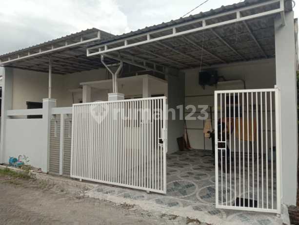 Dijual Rumah Di Perumahan River View Tambak Rejo Waru Sidoarjo Rumah Bagus SHM di Kantor Desa Tambak Rejo, Jl. Tambak Rejo, Tambakrejo, Waru, Sidoarjo, Jawa Timur, Indonesia, 61256, Waru Dijual Rumah Di Perumahan River View Tambak Rejo Waru Sidoarjo Rumah Bagus SHM di Kantor Desa Tambak Rejo, Jl. Tambak Rejo, Tambakrejo, Waru, Sidoarjo, Jawa Timur, Indonesia, 61256, Waru