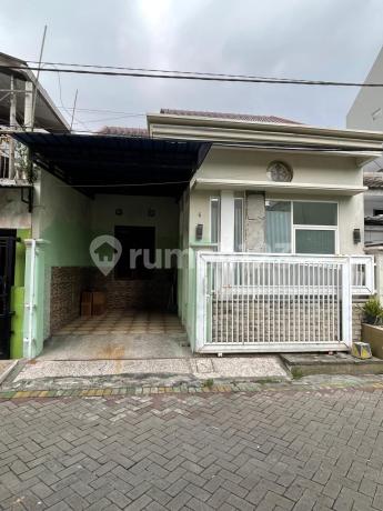 Dijual Rumah Di Jambangan Surabaya Selatan Rumah SHM di Gapura Jambangan X, Jl. Jambangan X, Jambangan, Jambangan, Kota Surabaya, Jawa Timur, Indonesia, 60232, Jambangan Dijual Rumah Di Jambangan Surabaya Selatan Rumah SHM di Gapura Jambangan X, Jl. Jambangan X, Jambangan, Jambangan, Kota Surabaya, Jawa Timur, Indonesia, 60232, Jambangan