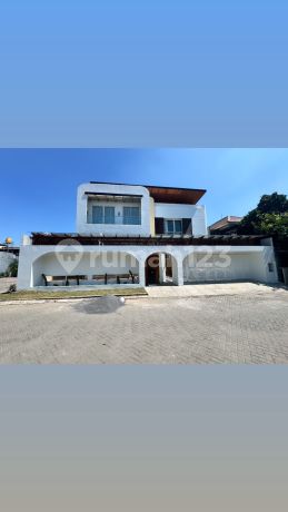 Dijual Rumah Mewah Di Perumahan Kebonsari Surabaya Selatan Rumah Bagus SHM di Regency, Kebonsari,, Jambangan, Kota SBY, Jawa Timur, Indonesia, 60233, Kebonsari Dijual Rumah Mewah Di Perumahan Kebonsari Surabaya Selatan Rumah Bagus SHM di Regency, Kebonsari,, Jambangan, Kota SBY, Jawa Timur, Indonesia, 60233, Kebonsari