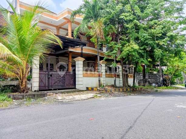 RUMAH WORKSHOP 2 LANTAI DI SURABAYA BARAT