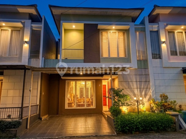 Dijual Cepat - Rumah Cantik di Kiara Residence Harjamukti Depok Dijual Cepat - Rumah Cantik di Kiara Residence Harjamukti Depok