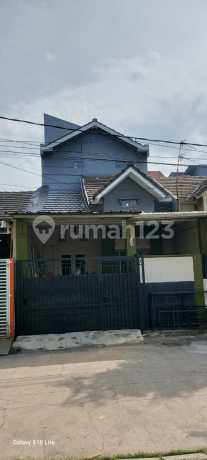 Dijual Murah Rumah 2 Lantai di Villa Grand Tomang Kota Tangerang