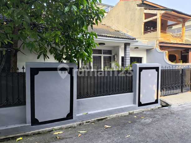 Rumah Cakep Di Komplek Masnaga Jakasampurna, Bekasi Selatan Rumah Cakep Di Komplek Masnaga Jakasampurna, Bekasi Selatan