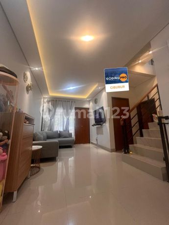 For Sale 3-Story Ready-to-Occupy House in Premier Estate 3 Cibubur with a Green Environment Atmosphere For Sale 3-Story Ready-to-Occupy House in Premier Estate 3 Cibubur with a Green Environment Atmosphere