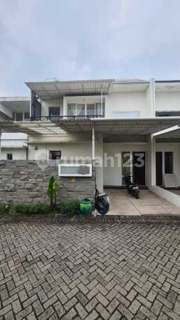 DIJUAL RUMAH BARU SEMI FURNISH DE CASA RESIDENCE LAKARSANTRI SURABAYA BARAT
