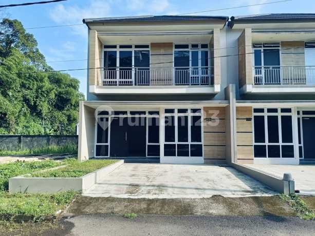 Rumah Baru 2 Lantai Graha Grande Dekat Stasiun Cilebut Rumah Baru 2 Lantai Graha Grande Dekat Stasiun Cilebut