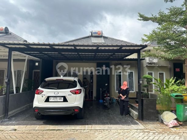 Rumah Modern Asri Vila Kebun Raya Cibinong Estate