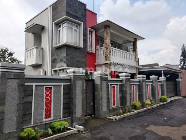 Luxury House With Swimming Pool In Baranangsiang Indah Bogor City Luxury House With Swimming Pool In Baranangsiang Indah Bogor City