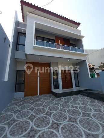 Rumah Baru 3 Unit !!! Rumah Model Minimalis Lingkungan Nyaman Lokasi Strategis 
