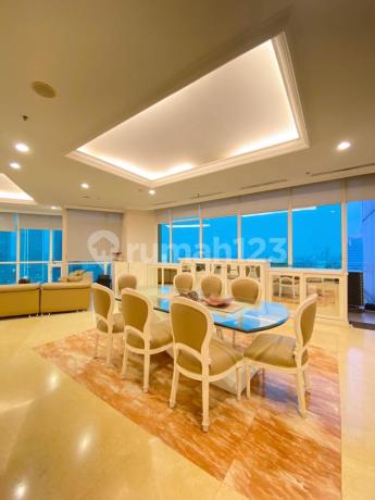 The Bellagio Mansion Private Lift