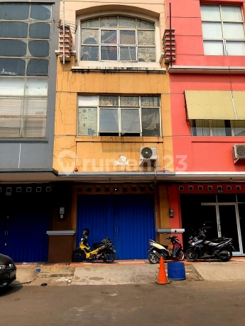 Ruko di Taman Mutiara Palem Cengkareng Jakarta Barat
