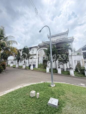 Very Cheap 2-Story Golf House at Taman Parahyangan Golf Sentul City