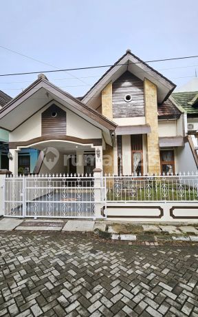 Dijual Dalam Komplek Panorama Parahiyangan Arcamanik di Jalan Ah. Nasution no 922, Antapani Wetan, Antapani, Kota Bandung, Jawa Barat, Indonesia, 40291, Arcamanik SHM Bagus Rumah