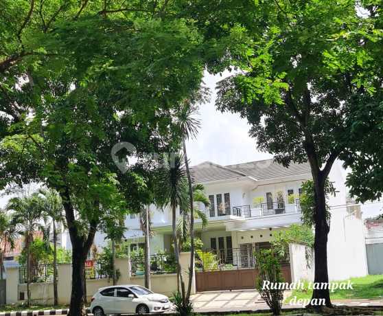 Luxury Good House Ready to Inhabit Quiet Safe Comfortable Bintaro Tangerang