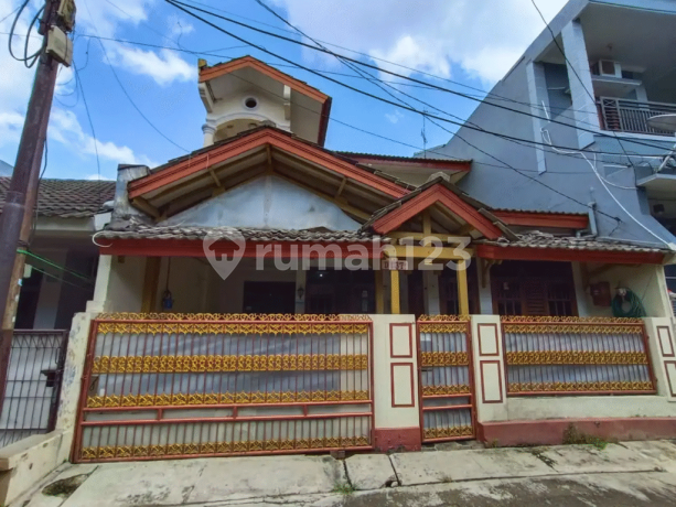 Rumah Dekat Grand Galaxy di Pekayon Jaya Raya Bekasi