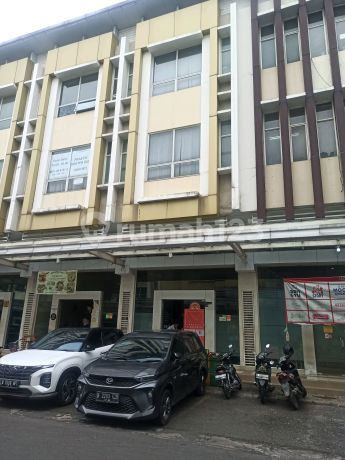 Disewa Ruko Siap Pakai di Emerald Summarecon Bekasi