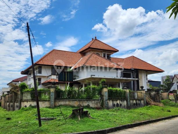 Rumah Hitung Tanah Darmo Sentosa Raya Hook