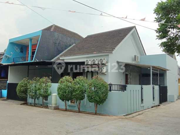 Rumah Hoek Siap Huni di Royal Park Residence Padurenan Mustika Jaya Bekasi | Luas 178 m², 4 Kamar Tidur, AC 4 Unit