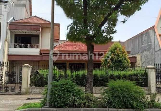 House for Sale, Minimal Renovation Needed, Unfurnished, Freehold Certificate, Jemur Andayani, Surabaya City.