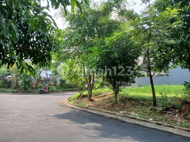 For Sale Corner Plot in Legenda Wisata Cibubur