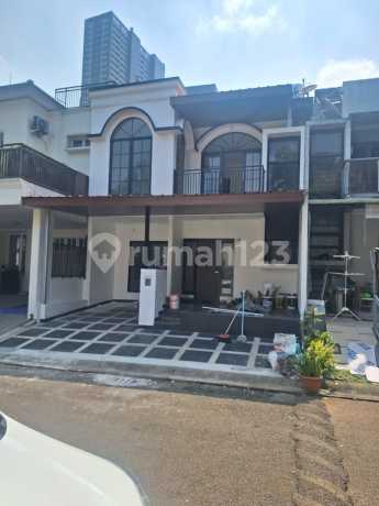 Rumah Emerald Townhouse Di Bintaro